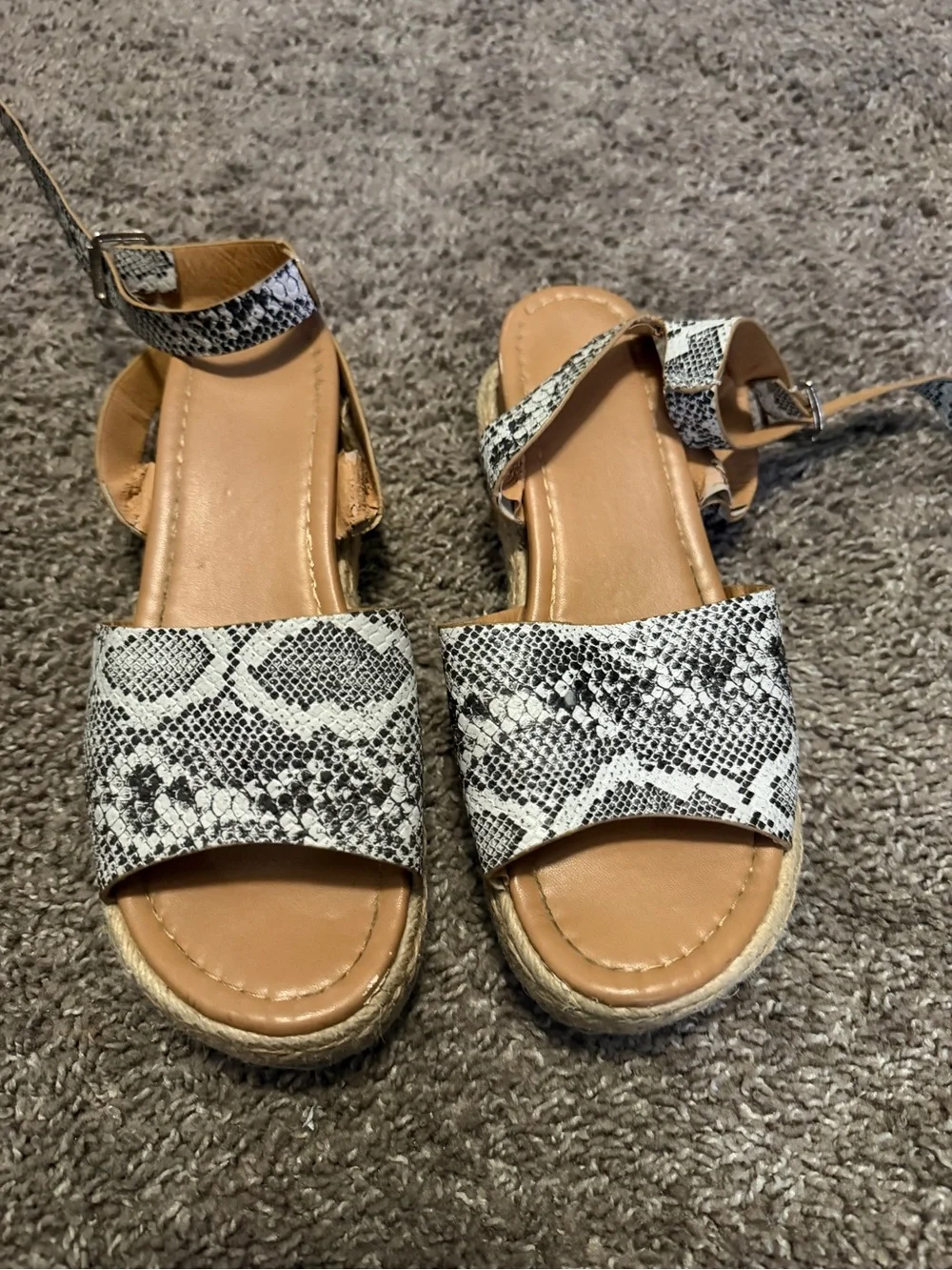 Womens Snake-Print Espadrille Ankle-Strap Platform Sandals - White